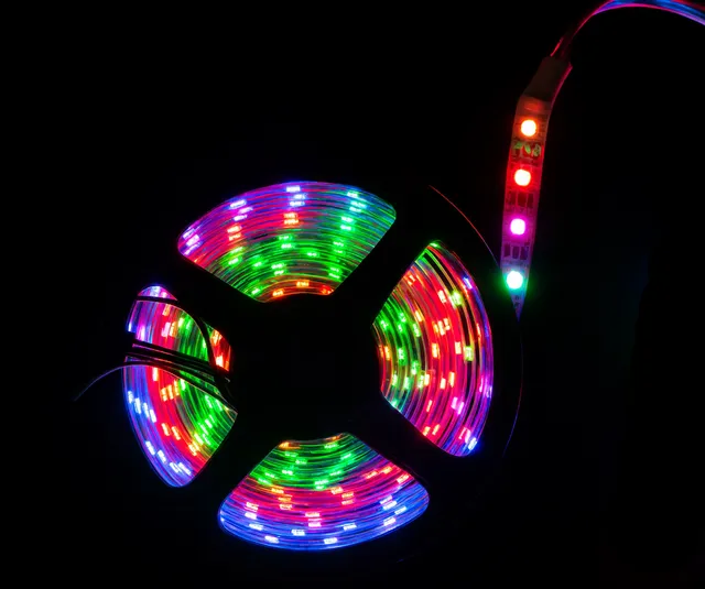 RGB LED strip 5m – 5-24V with 4-pin connector