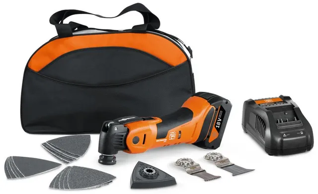 MultiMaster AMM 700 Max AS Multiverktyg med batteri och laddare