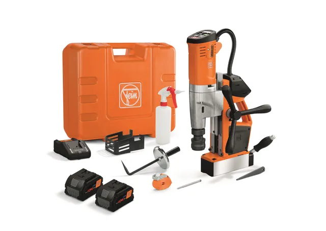 Akbu 35 Pmqw Magnetborrmaskin med batteri och laddare