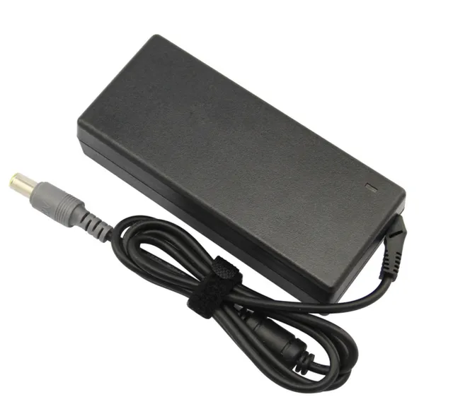 ThinkPad 90W AC Adapter - Strömadapter - 90
