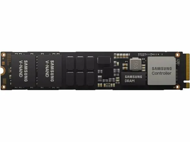 PM9A3 SSD - 960GB - M.2 22110 (110mm) PCIe 4.0