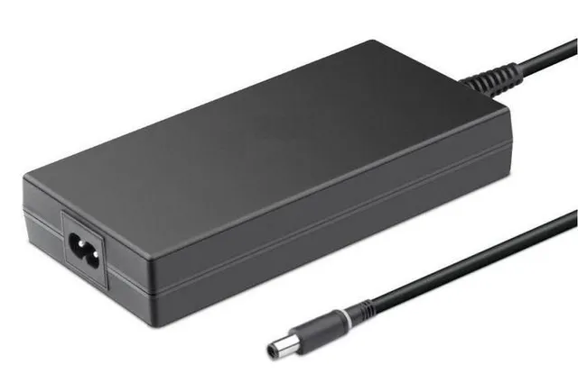 - Strömadapter - 240 Watt - för Alienwar