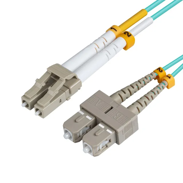 - Nätverkskabel - LC/UPC-multiläge (h