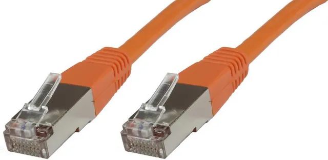 - Nätverkskabel - RJ-45 (hane) till R