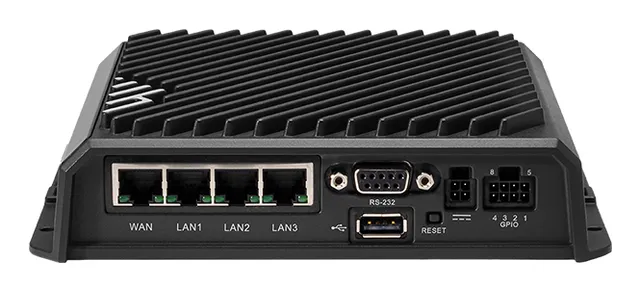 R1900-5GB - Trådlös router - WWAN 4-ports-switch - 1GbE - Wi-Fi 6 - Dubbelband - 5G - med 3 års NetCloud Mobile Performance Essentials + A