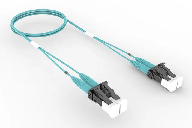 Fiberoptisk patchkabel OM4 LazrSPEED® 550 LC-LC duplex LSZH 1 m (3,28 ft)