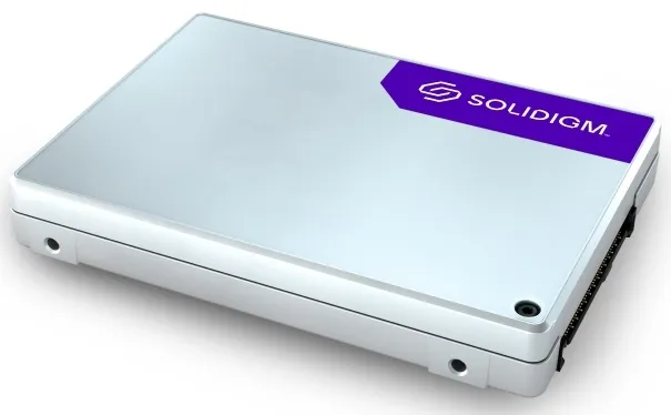 D5 Series D5-P5316 - SSD - Enterprise - 15.36 TB - inbyggd - 2.5" - U.2 PCIe 4.0 x4 (NVMe)
