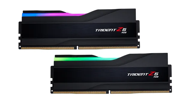 32 GB (2x16GB) DDR5-8000 G.Skill Trident Z5 RGB CL36 - Svart