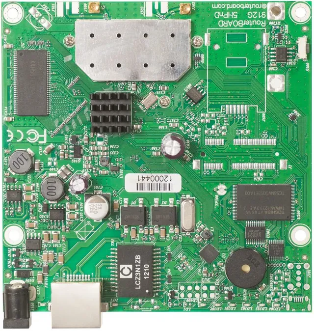 RouterBOARD RB911G-5HPnD - Trådlös router 1GbE 5 GHz - intern